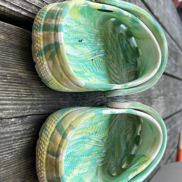 Tie dye Crocs - Picture 7 of 7